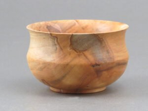 Small Tulip Bowl in Ambrosia Maple